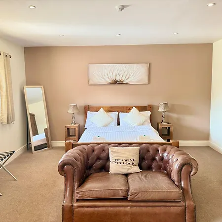 The Woodman Mini-hôtel 4*