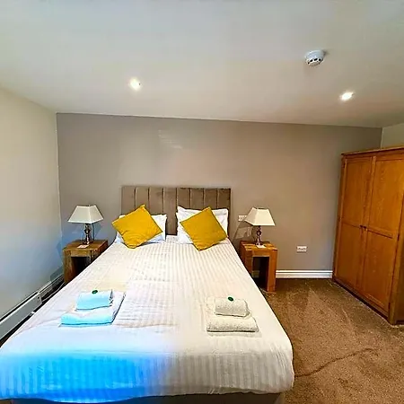 Inn The Woodman 5*