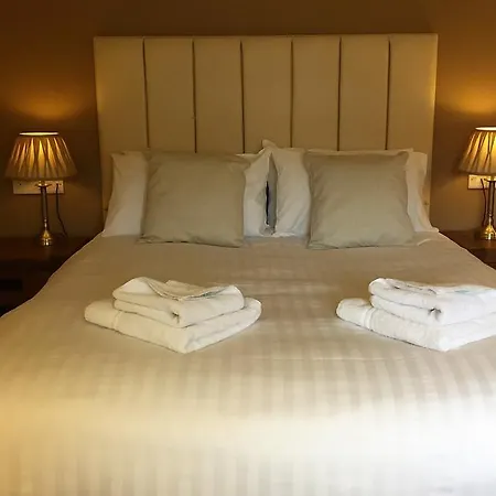 The Woodman Inn